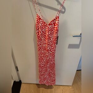 NWT Lulu's Vibrant Red and White Patterned Dress - Size S